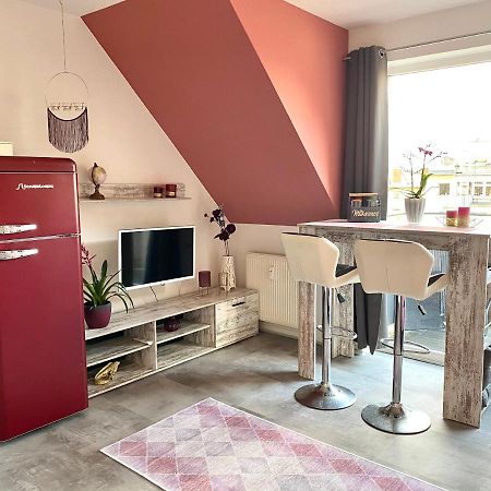 Cottbus-Apartments - Red Apartment I Privat I Wifi I Kueche I Balkon Exterior photo