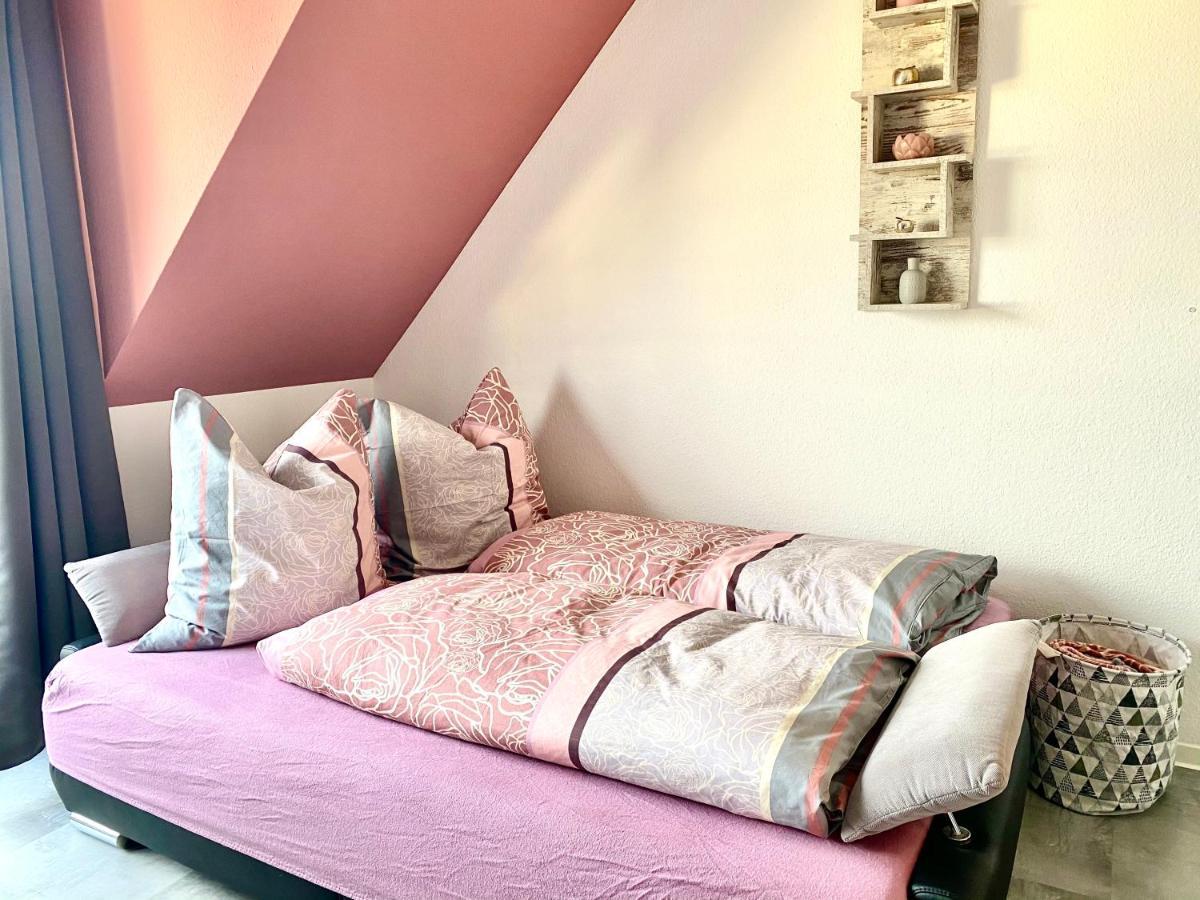 Cottbus-Apartments - Red Apartment I Privat I Wifi I Kueche I Balkon Exterior photo