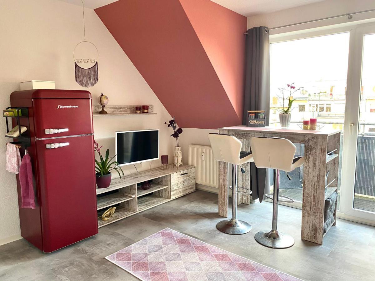 Cottbus-Apartments - Red Apartment I Privat I Wifi I Kueche I Balkon Exterior photo